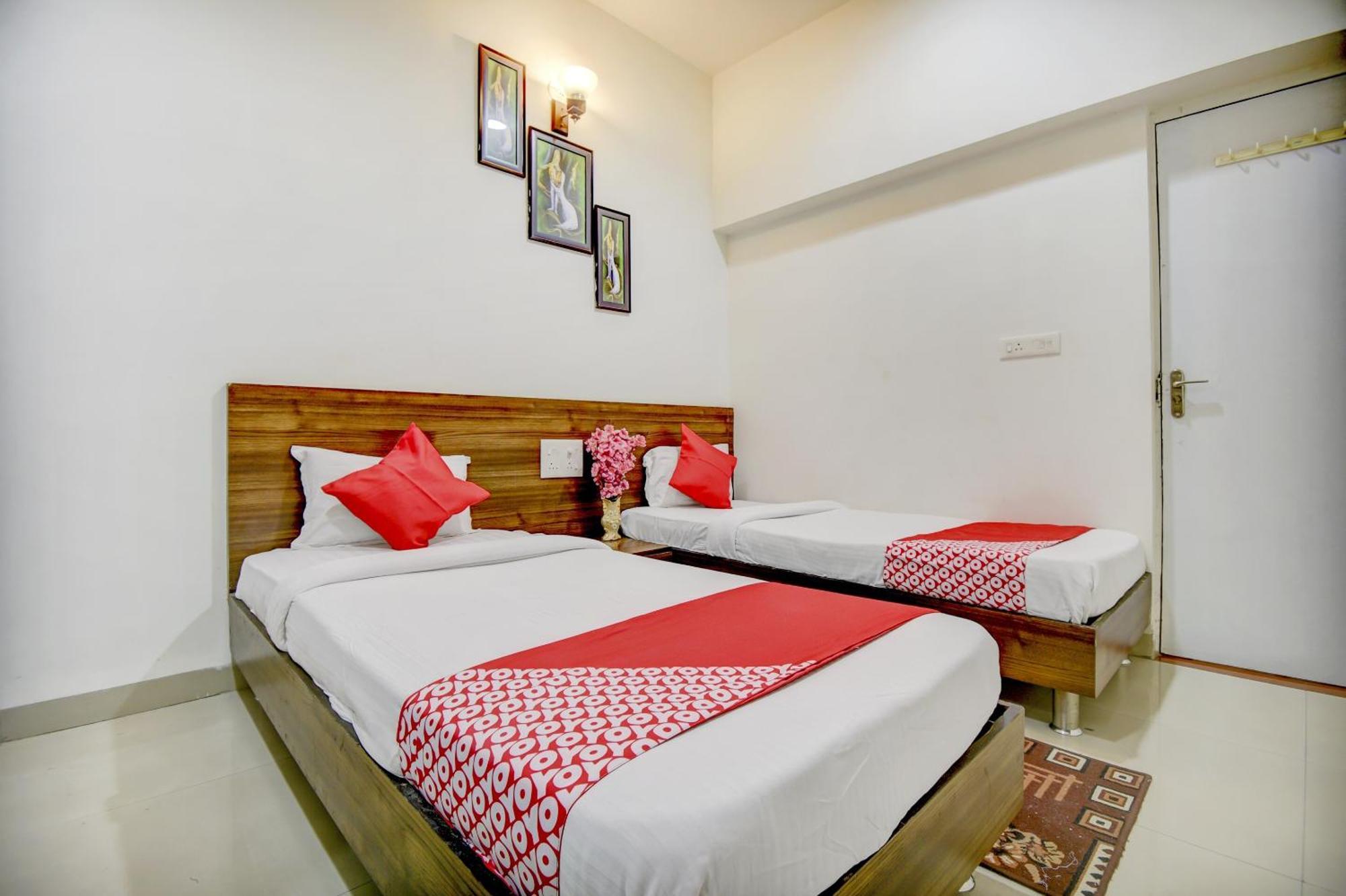 Hotel O Plus Corporate One Khapa  Exterior foto